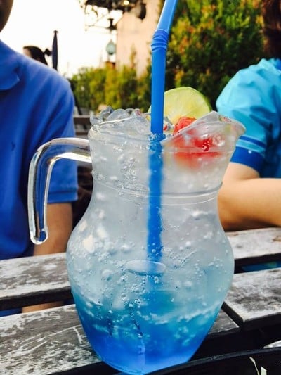 อาหาร หรือ เครื่องดื่ม