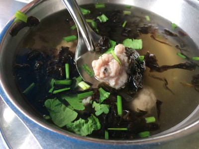 แกงจืดสาหร่ายหมูสับ