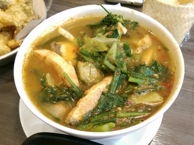 แกงอ่อมปลาแซลม่อน