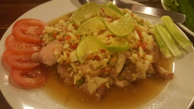 ยำหมูมะนาว
