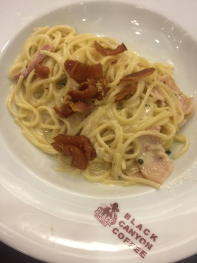 สปาเก็ตตี้คาโบนาร่าเห็ด