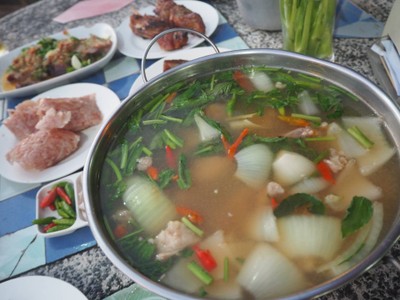 ต้มแซ่บเอ็นหมู