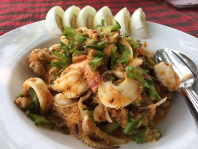 ยำถั่วพลู