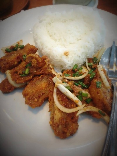 ข้าวไก่แซ่บ