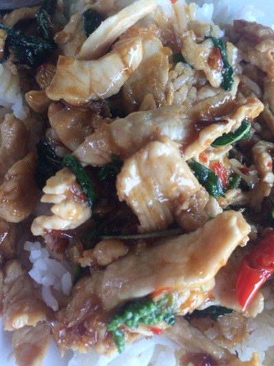 กระเพราไก่