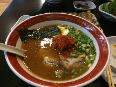 ราเมนซุปกระดูกหมูสูตรสีแดง