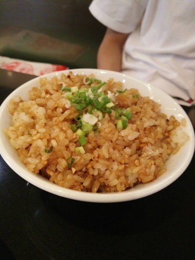 ข้าวกระเทียม