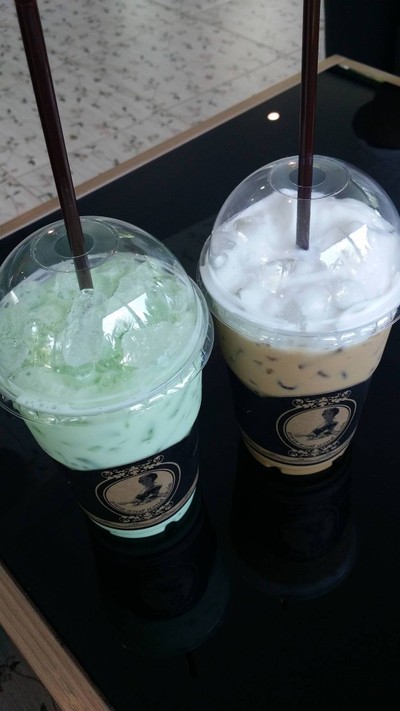 มาดาม คาเฟ่ แอนด์ รีสอร์ท