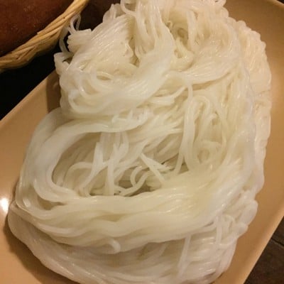 ขนมจีนเปล่า