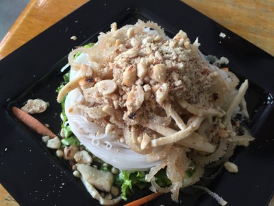 ป้าเหน่ยแหนมเนือง
