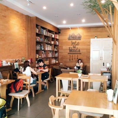 บรรยากาศ Into the Woods Cafe