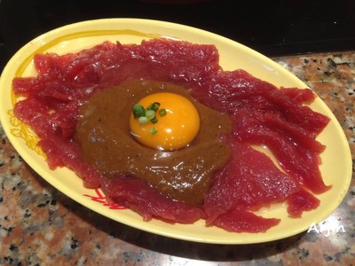 เอ็มเคสุกี้ตอกไข่