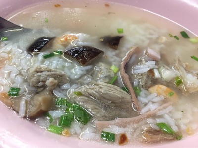 ข้าวต้มกระดูกหมู