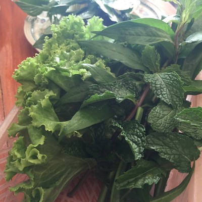 แหนมเนือง