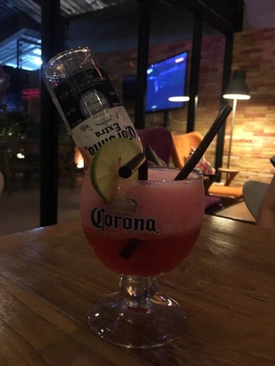 อาหาร หรือ เครื่องดื่ม