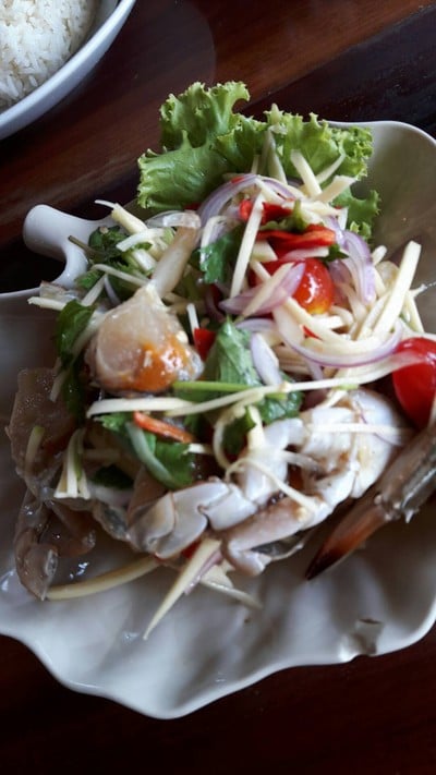 ยำปูม้าไข่