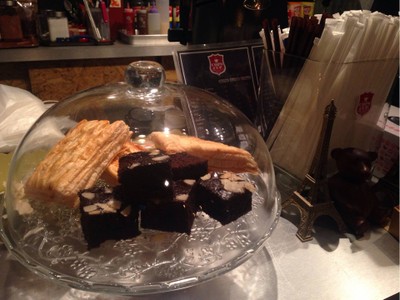 อาหาร หรือ เครื่องดื่ม