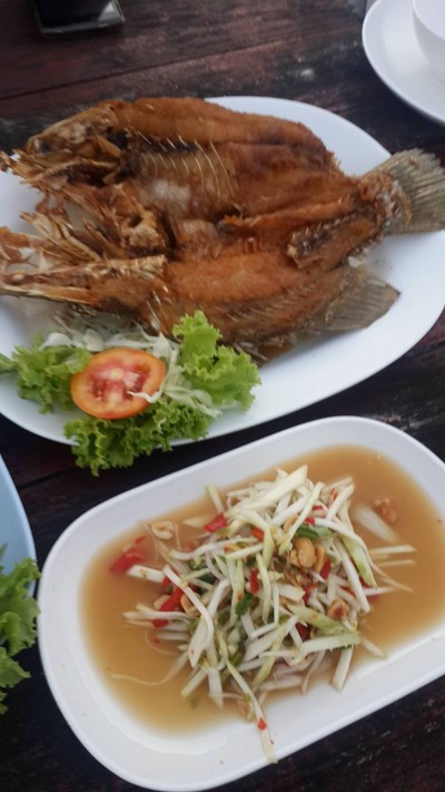 ปลากระพงทอดน้ำปลา