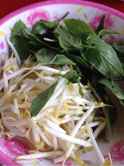 ผักบุ้งลวก