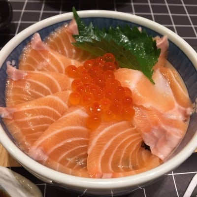 Minato Sushi Bar & Restaurant (มินาโตะ) Minato Sushi Bar & Restaurant (มินาโตะ)