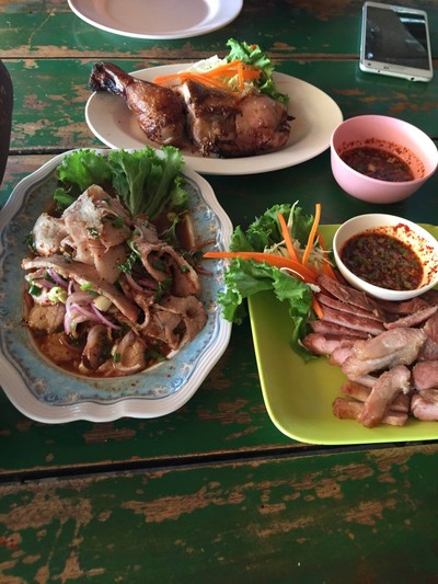 น้ำตกหมู