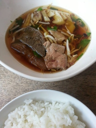 แดงราชา (Daeng Racha Restaurant) ตลาดวงศกร แดงราชา (Daeng Racha Restaurant) ตลาดวงศกร