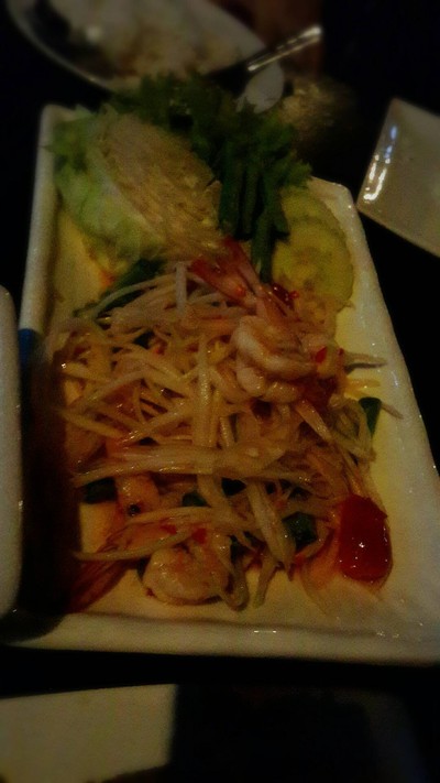 ส้มตำกุ้งสด