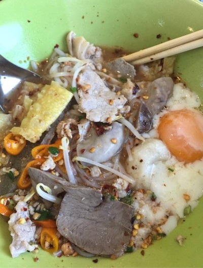 ก๋วยเตี๋ยวต้มยำไข่ออนเซ็นต์