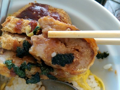 ข้าวหน้าหมูบดยัดไส้