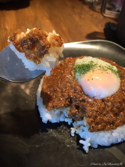 ข้าวแกงกะหรี่เนื้อแกะ