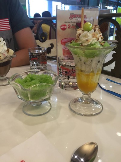 อกร่องทองซันเดย์ เพิ่มข้าวเหนียว