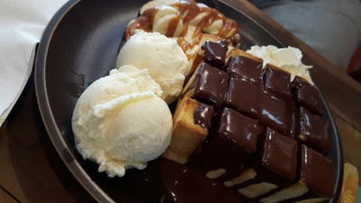 Velo Cafe' สาขาแนบเคหาสน์ ตลาดโต้รุ่งหัวหิน