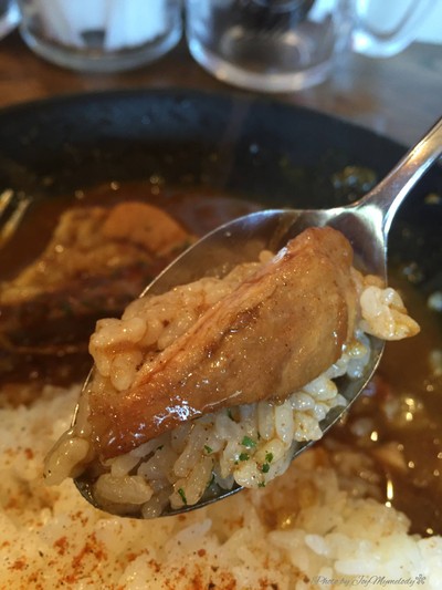 ข้าวแกงกะหรี่ซี่โครงหมู