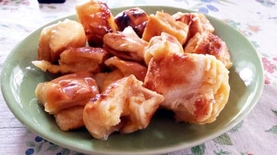 ขนมปังเนยสี่พระยา (KHANOM PANG NOEI SI PHRAYA) ขนมปังเนยสี่พระยา (KHANOM PANG NOEI SI PHRAYA)