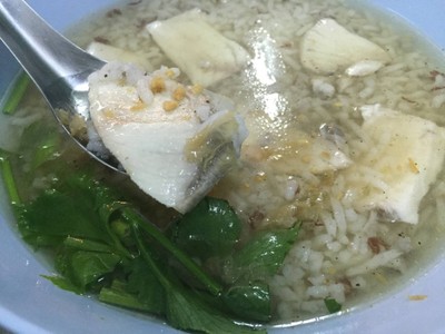เมนูของร้าน ข้าวต้มปลานายพล