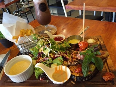 สเต็กแซลมอล