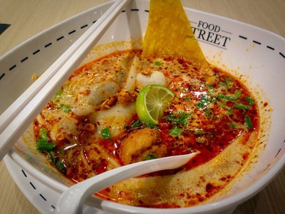 ก๋วยเตี๋ยวต้มยำทะเล