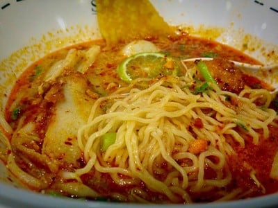 ก๋วยเตี๋ยวต้มยำเส้นปลา