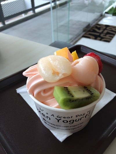 Double D Frozen Yogurt Bar Bee Hive