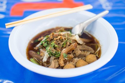 ก๋วยเตี๋ยวลุงหนั่น รัชดาภิเษกซอย18