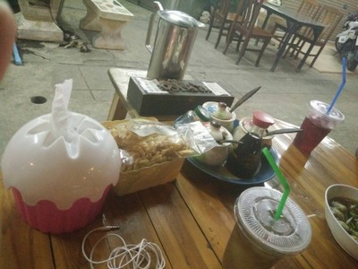 อาหาร หรือ เครื่องดื่ม