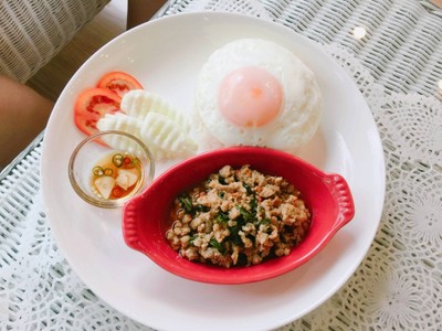 ข้าวกะเพราหมูสับ
