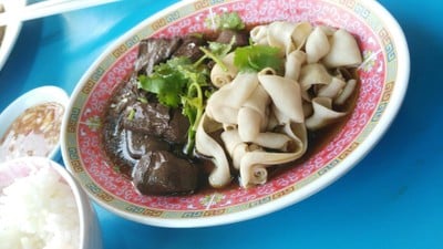 เป็ด-ห่านพะโล้ นายสุนเจริญนคร (ติ่ง) (Nai Soon Charoen Na Korn) เป็ด-ห่านพะโล้ นายสุนเจริญนคร (ติ่ง) (Nai Soon Charoen Na Korn)