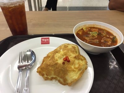 ข้าวไข่เจียว+แกงส้มชะอมไข่ปลาทอด