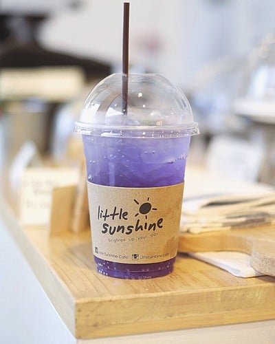 Little Sunshine Cafe Witthayu soi 1
