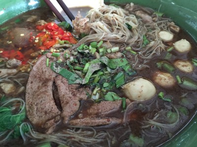 ก๋วยเตี๋ยวชามอ่าง