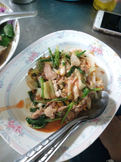 สุกี้แห้ง