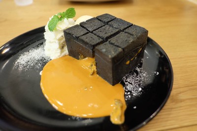 Thai tea bubble lava cheese