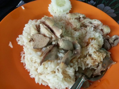 ข้าวมันไก่ พิเศษ + เครื่องใน