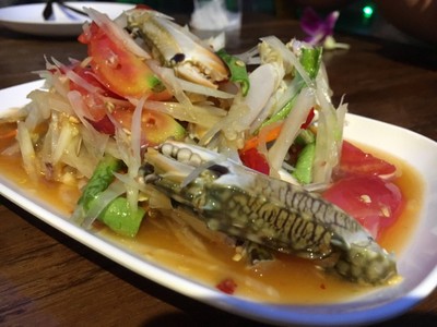 ส้มตำปูม้า ฿150